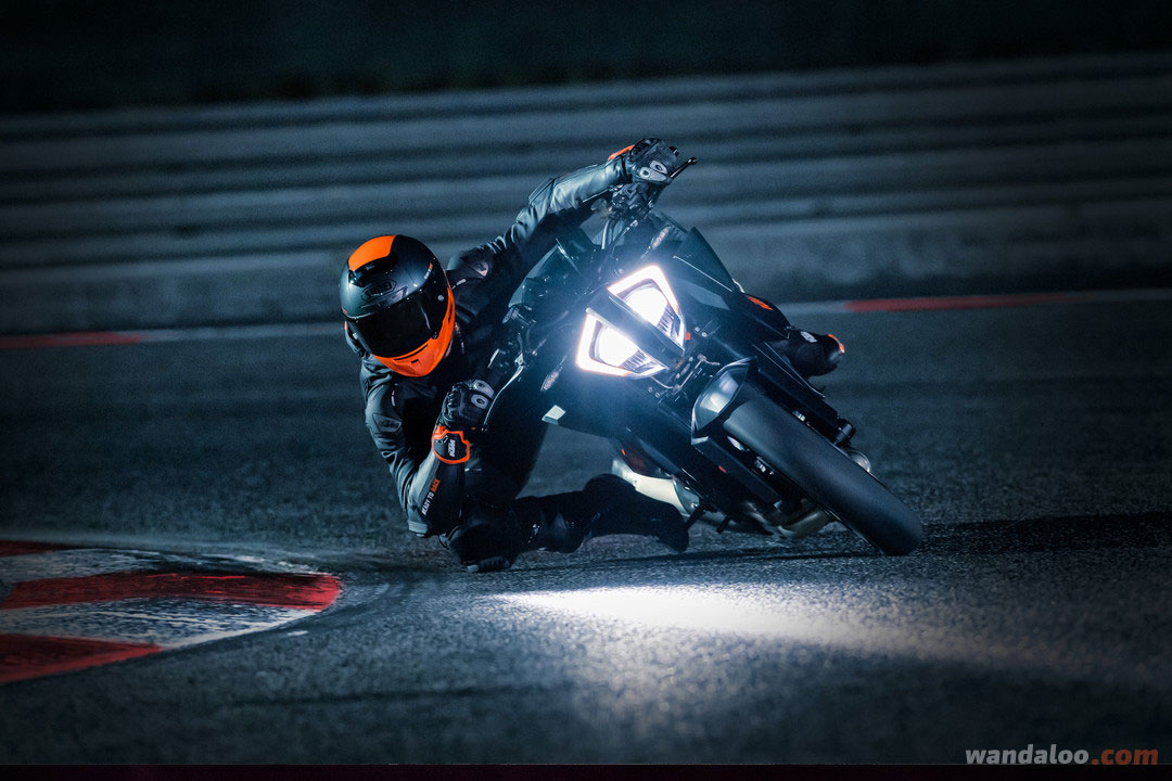 https://moto.wandaloo.com/files/Moto-Neuve/ktm/KTM-Super-Duke-R-Neuve-Maroc-13.jpg